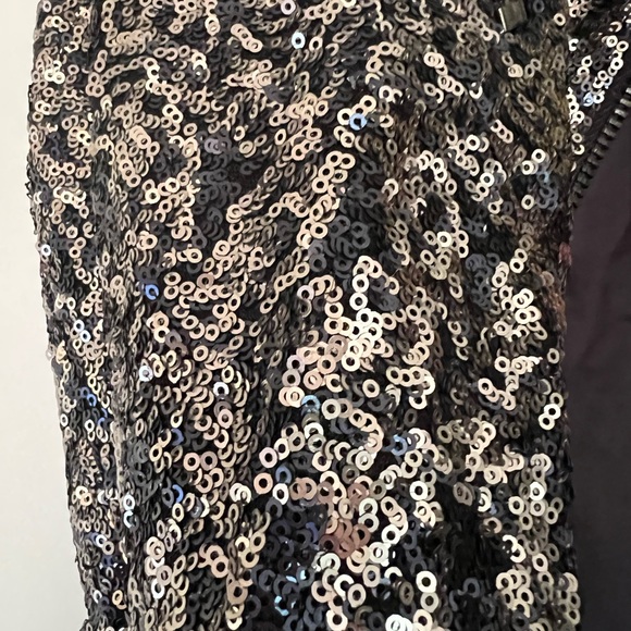 Brand new vest with tags - Picture 2 of 16